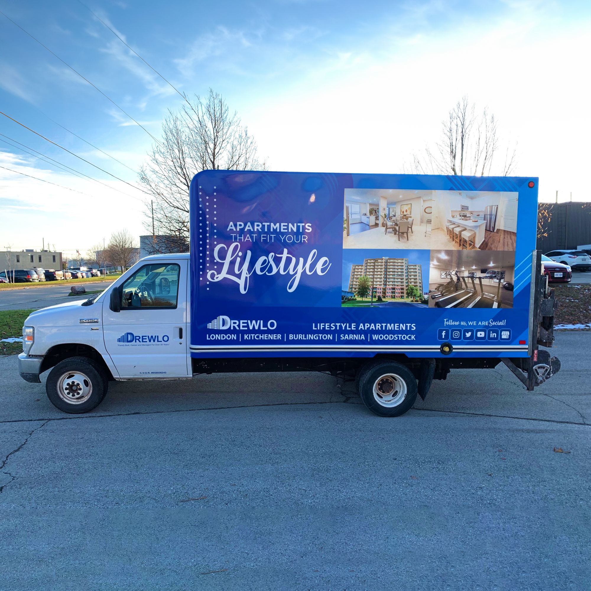 Vehicle Wrap and Graphics on a Cube Van